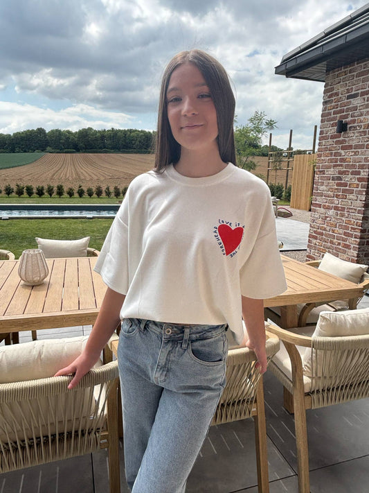 T-shirt Love is a Kiss
